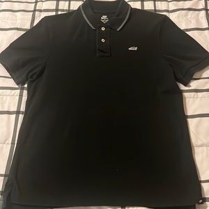 Nike Sportswear Navy shirt
